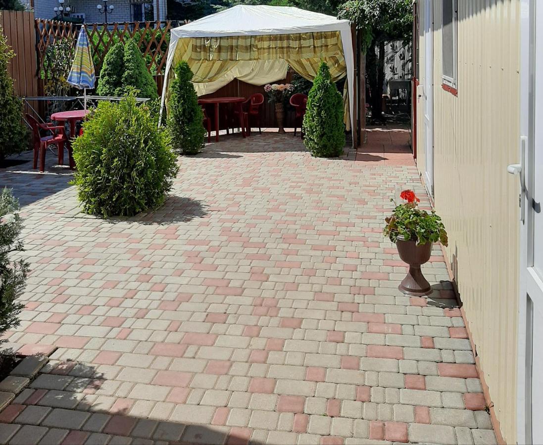 Mini Hotel Уютный дворик Одесса Экстерьер фото