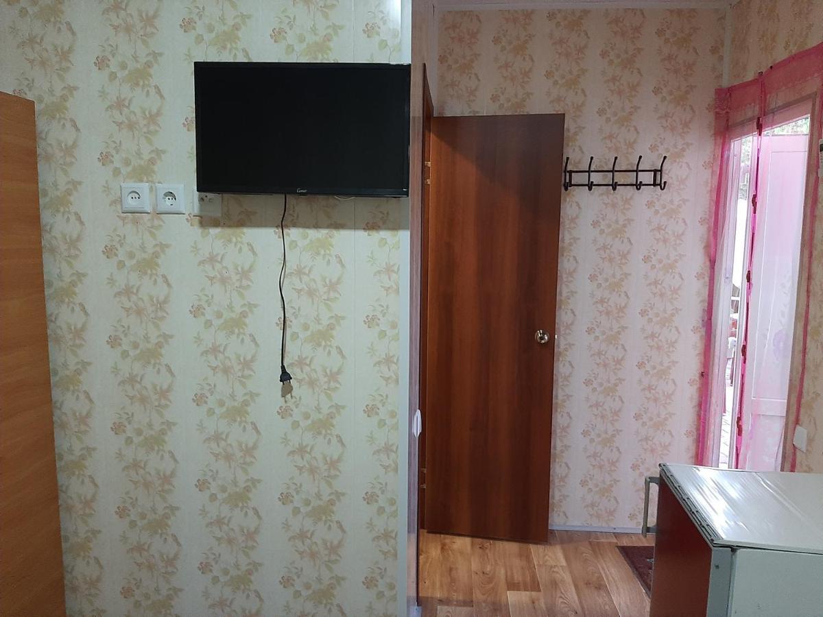 Mini Hotel Уютный дворик Одесса Экстерьер фото